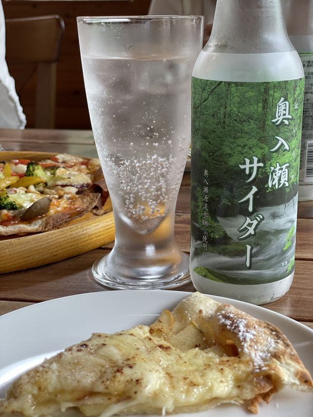 【青森×石窯ピザ】絶品！リンゴのピザ！