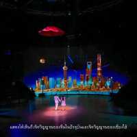 ไปชมโชว์กายกรรมสุดตื่นตาตื่นใจแสงสีสวย