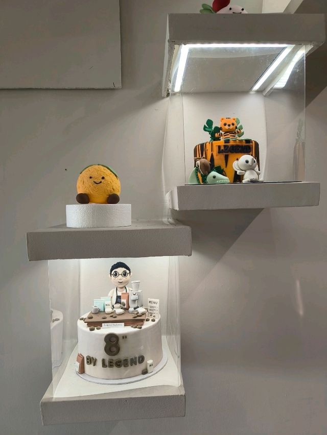 Cakes, Clouds & Creative Corners
