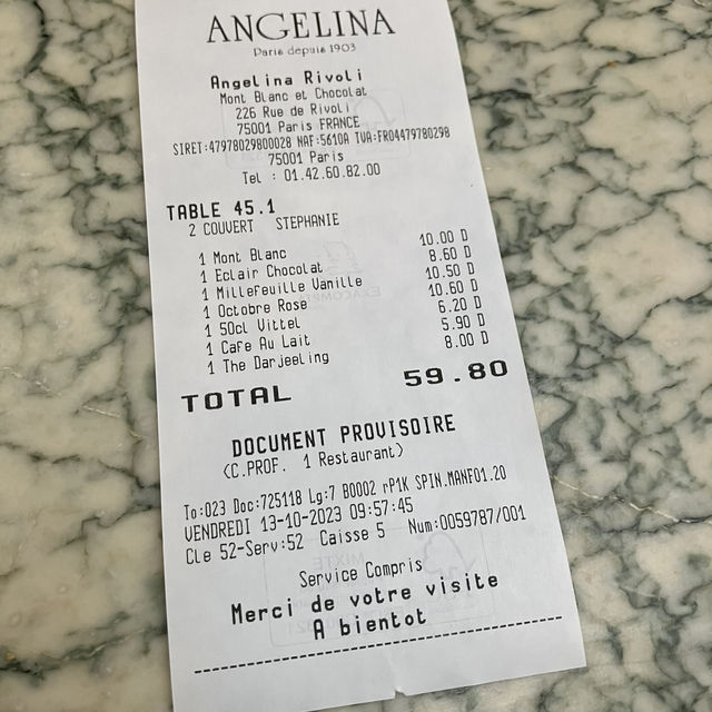 【パリ　アンジェリーナ本店🇫🇷】　本場のモンブラン！