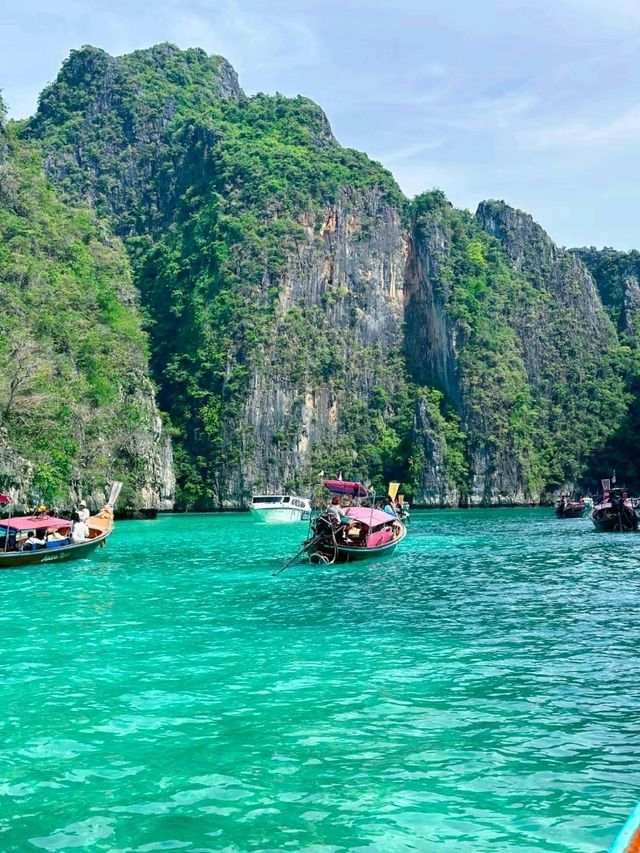 Paradise Found: Discover the Magic of Phuket’s Crystal Waters and Sunny Shores