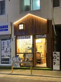ソウル　マンウォン(望遠)市場近くの似顔絵屋さん　どんぐり似顔絵　도토리캐리커처 망원점