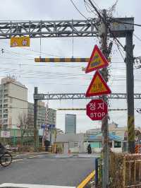 【ソウル】ドラマのロケ地にもなった有名な踏切