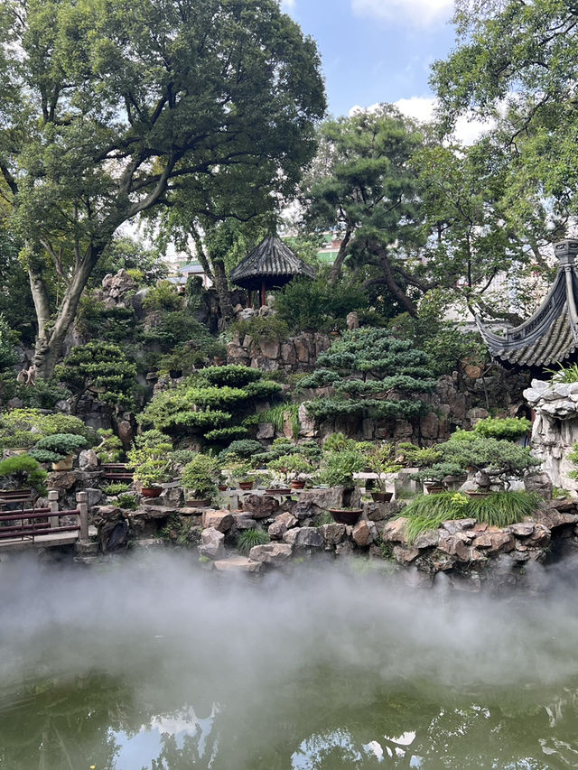 🌿 “도심 속에서 만나는 고요한 고전의 세계 – 상하이 예원 (豫园)”