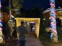 ร้านอาหารฟิวดีริมน้ำมูล ร้านชมจันทร์ 