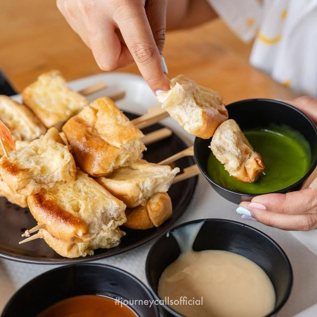ร้านชื่อว่า“ความสัมพันธ์แบบภูเก็ต“