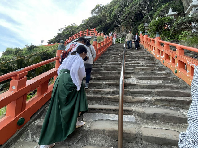 懸崖峭壁秘境傳說「鵜戶神宮」