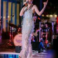 คาเฟ่ริมทะเล ชมพระอาทิตย์ตกดิน มีมินิคอนเสิร์ต