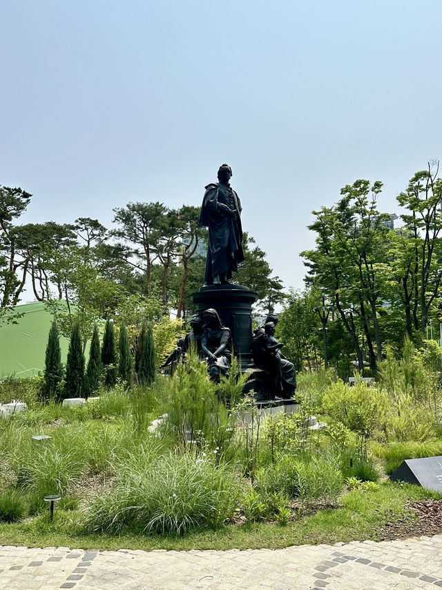 📍 잠실 롯데월드몰 앞 워터가든