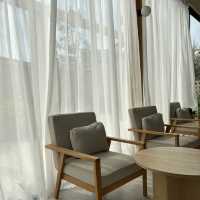 ☕ Good Neighbor Cafe – คาเฟ่มินิมอลสุดชิคในมหาชัย