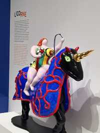 นิทรรศการศิลปะของ Niki de Saint Phalle ที่ Aix