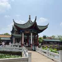 Kunming in 4 Days: Streets to Stone Peak