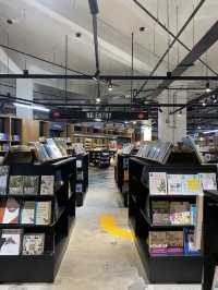 BookXcess Tamarind Square: Cheap Books, Cool Vibes & A Café to Read Them In