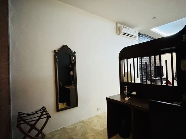 BAAN. NOPPADOL  HUA. HIN LOFT