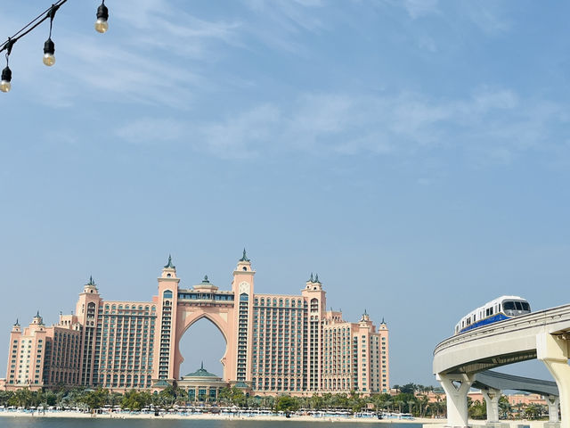 Living the Palm Life: Dubai’s Iconic Escape