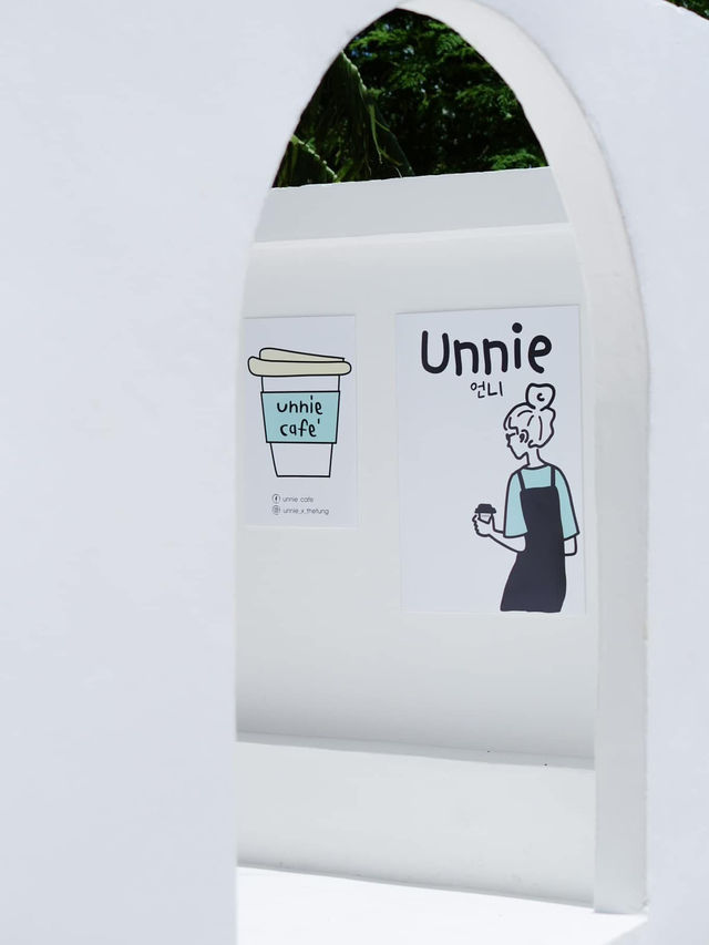คาเฟ่ขาวขาว สบายตา พัทยา 🥤