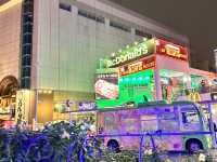 🍢「國際通深夜狂歡！沖繩屋台街：一條街辣翻你的味覺神經」