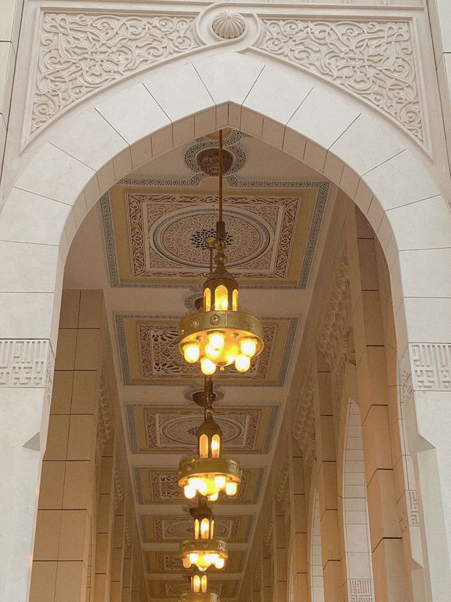 Masjid Sri Sendayan: Where Spiritual Meets Seriously Aesthetic
