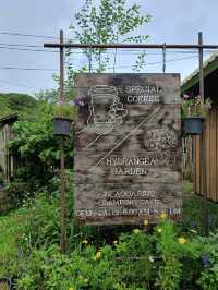 22 AQUARIUS GLAMPING CAFE'