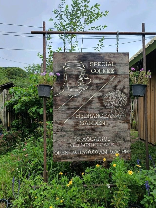 22 AQUARIUS GLAMPING CAFE'