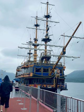 Not Just a Sightseeing Boat! This Hakone Pirate Ship is Stunning and Chill.