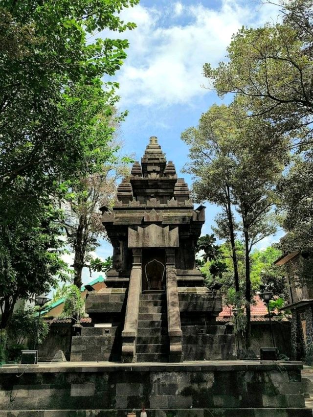 Sacred Heart of Jesus Catholic Church, Ganjuran
