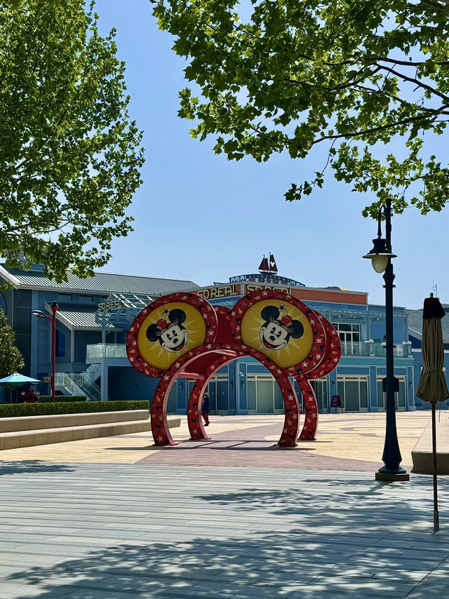 Disneytown, Shanghai — Free Entry to a Magical World Outside Disneyland