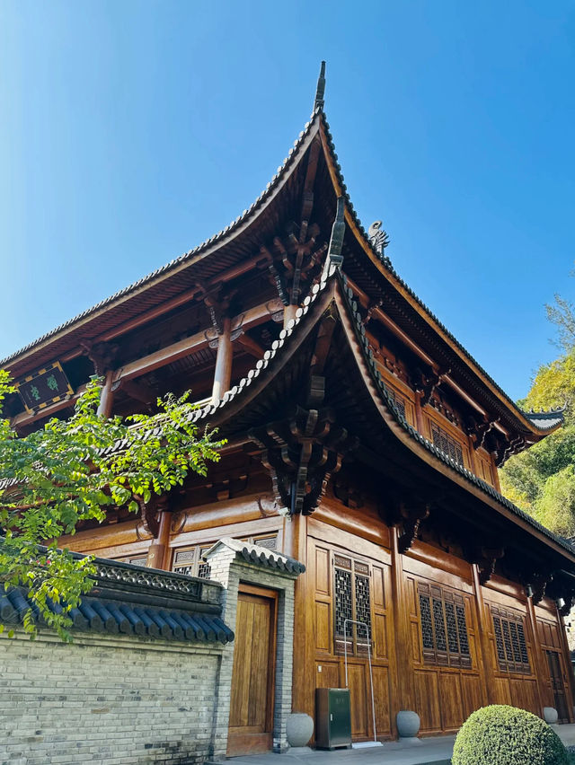 Zhongde Temple 🕯️ 
