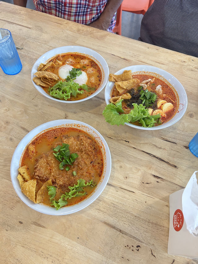 ก๋วยเตี๋ยวหลุดโลกเชียงใหม่