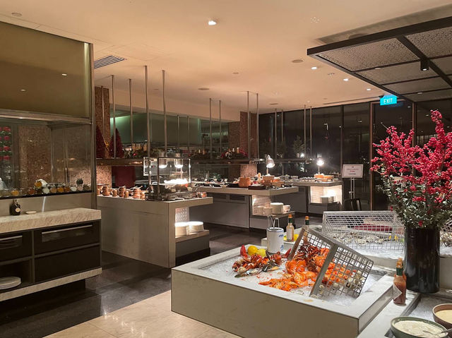 🍳 Breakfast at Melt Café — Quiet Luxury Meets a Seriously Good Spread