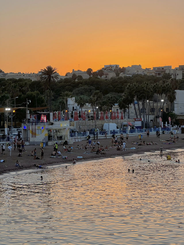 🌅 몰타 세인트 조지스 베이 뷰 레스토랑 루베리