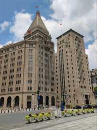 Where Old Meets New: The Shanghai Bund