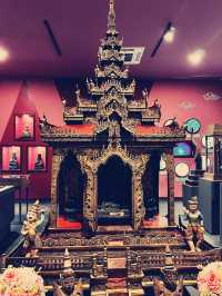 The Rong Suea Ten Temple, museum 