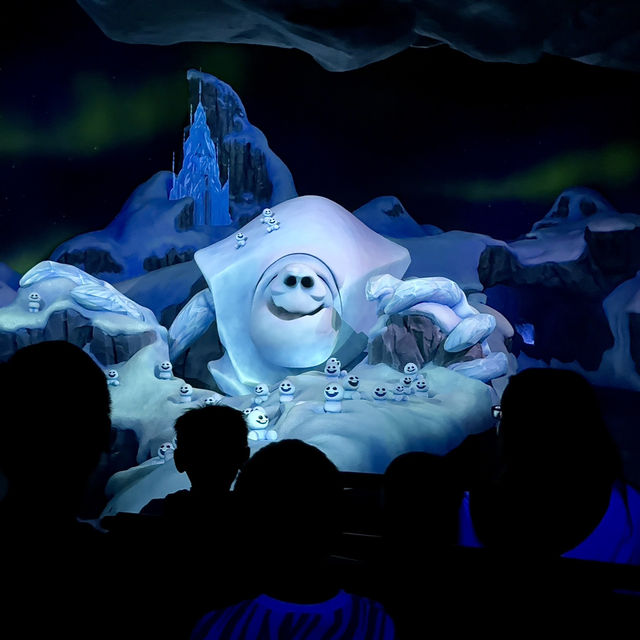 【香港ディズニー】世界でここだけ❄️アナ雪エリア