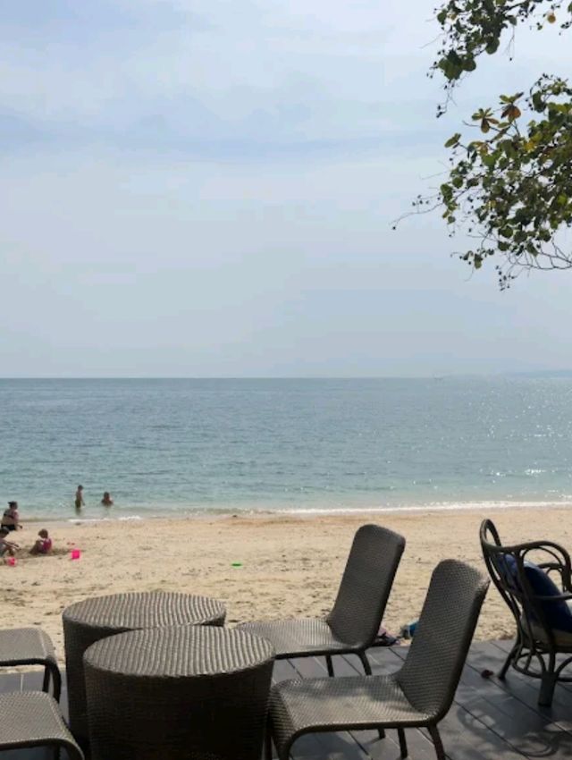 Andalay Beach Bar & Cafe