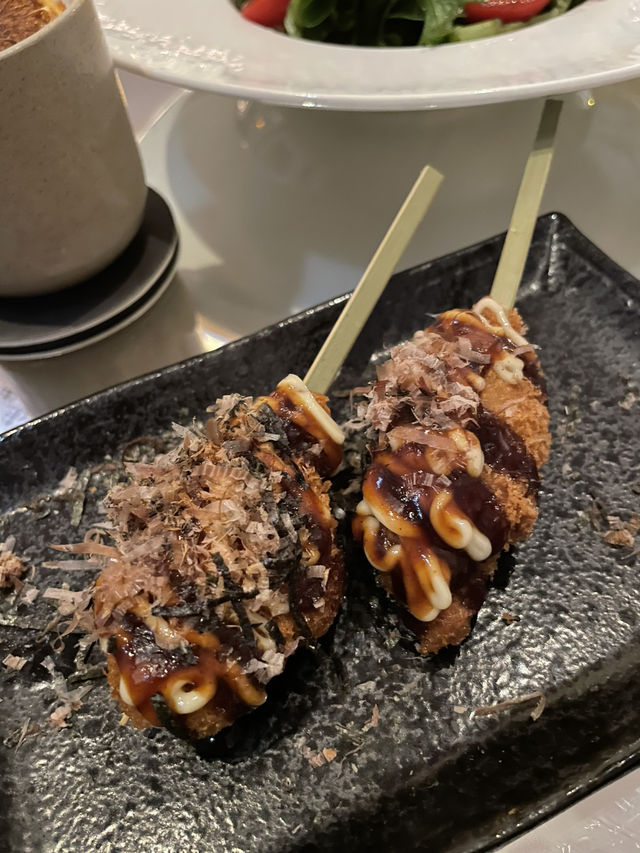 時尚酒吧與居酒屋美食