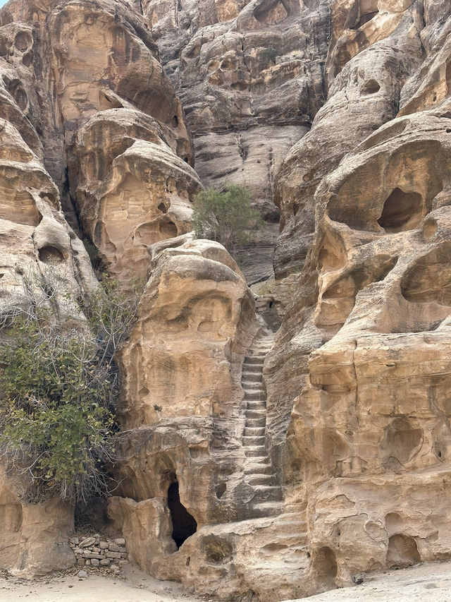 Review – Little Petra (Siq al-Barid), Jordan ✨