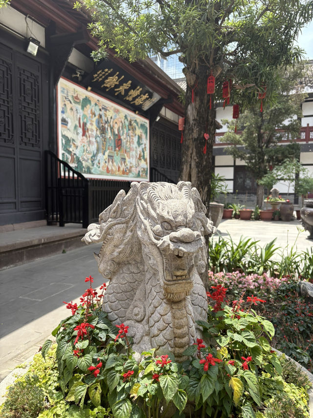 วัดต้าสือ (Daci Temple) ที่เฉิงตู