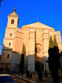 穿越哥德式奇幻建築世界