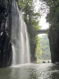 走進高千穗峽，在溪谷與瀑布間體驗神話般的自然奇景