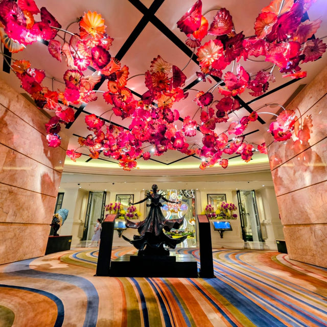 Where Art is Gilded and Air Dazzles: The Interior World of MGM Macau 