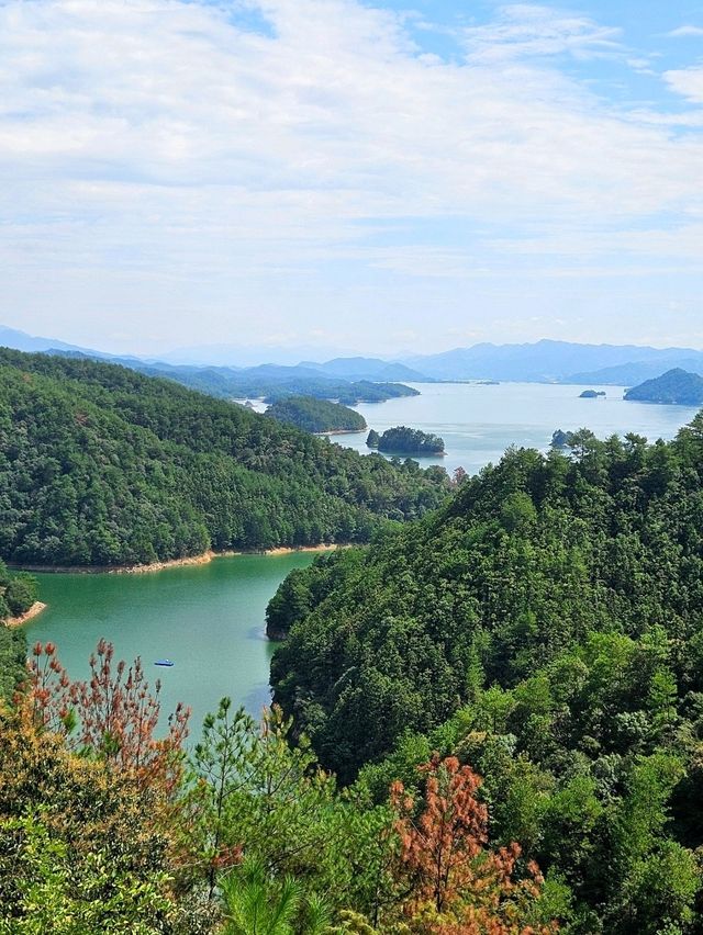 千島湖中的瑰寶～梅峰島