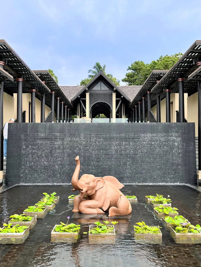 Pool Villa สุดหรู บนชายหาดที่สวยที่สุดบนเกาะสมุย