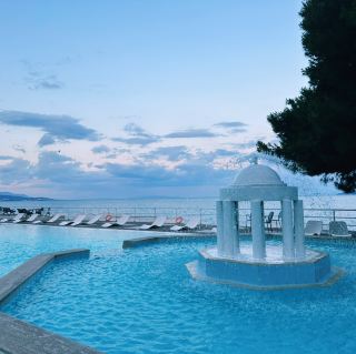 The perfect choice for a Corinthian getaway: a private staycation on the Greek coast.