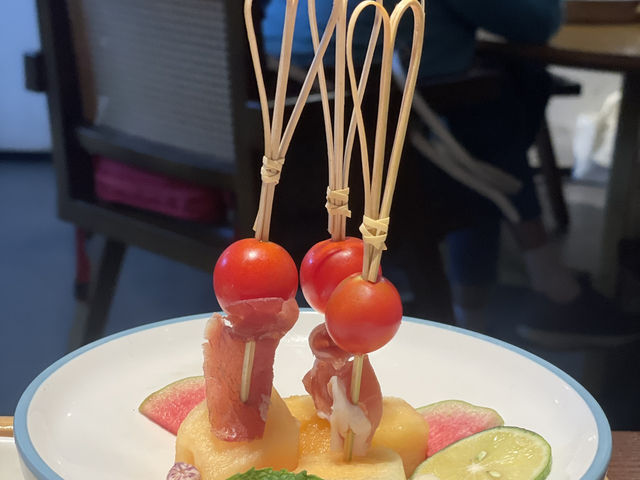 昆明老街的地道滋味｜雲南道雲腿過橋米線