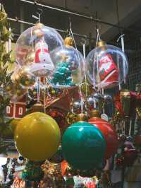 Festival of Frugal Light: Yuletide on Sham Shui Po's Streets