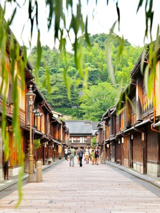 古風な街並み - 金沢（ひがし茶屋街）。