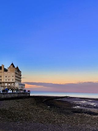 The UK's Prettiest Beach: A Summer Escape