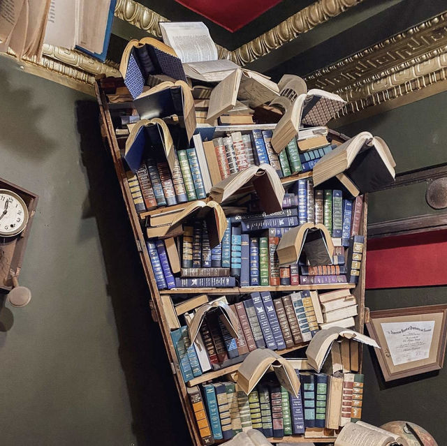 【おとぎの国の中⁉︎】可愛すぎるフォトスポットが話題の本屋さん