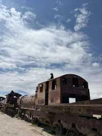 Is it worth going to the Train Cemetary in Bolivia? 